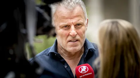 นักข่าวอาชญากรรมคนดังเนเธอร์แลนด์ เสียชีวิตแล้ว หลังถูกมือปืนดักยิง