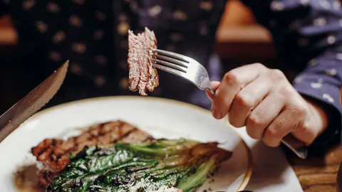 กรมอนามัย แนะการเลือกซื้ออาหารช่วงแยกกักตัว ย้ำก่อนซื้อต้องดูวันหมดอายุทุกครั้ง