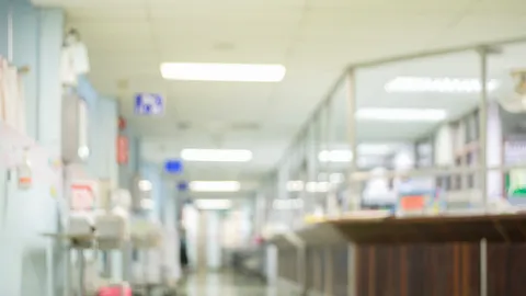 รพ.ถลาง ภูเก็ต ประกาศปิดแผนกอุบัติเหตุ-ฉุกเฉิน หลังบุคลากรติดโควิด-19