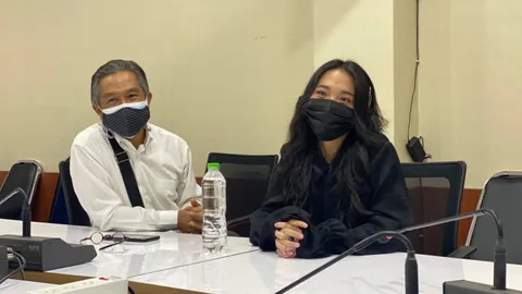 มิลลิ รายงานตัว หลังโดนหมายเรียก Call out ตัวแทนบิ๊กตู่ เข้าแจ้งความ (คลิป)