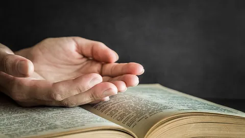 บาทหลวงกับชาวพื้นเมือง