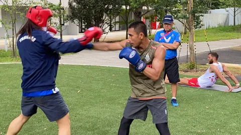 2 นักชกไทยเฮก่อนโอลิมปิก "สด" จ่อเลื่อนยศสัญญาบัตร "แต้ว" ใกล้บรรจุทหารเรือ