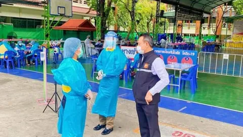 ครอบครัวใหญ่ติดโควิด 26 ราย พบปะ กินข้าวร่วมกัน ส่งคนตกค้างเข้าศูนย์พักคอย