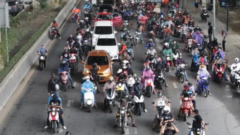 "สมบัติ" นัด 1 ส.ค. แสดงพลัง "ม็อบคาร์" ไล่รัฐบาลบิ๊กตู่ ล้มเหลวแก้โควิด