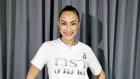 ย้อนวัยน่ารัก “แคทรียา อิงลิช” อัดคลิปเต้นเพลงระบำไก่ ตามสัญญา