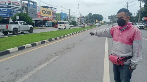 นับถือหัวใจหนุ่มฟู้ดแพนด้า ช่วยเป็ด 5 ตัวข้ามถนนที่นครนายก สงสารกลัวรถชน (คลิป)