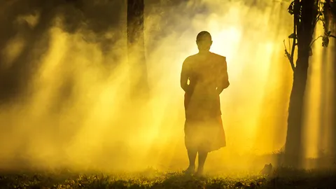 ฟังเทศนา “วันเฉลิมฯ” คืนนี้ จากพระฝรั่ง “ฌอน ชยสาโร”