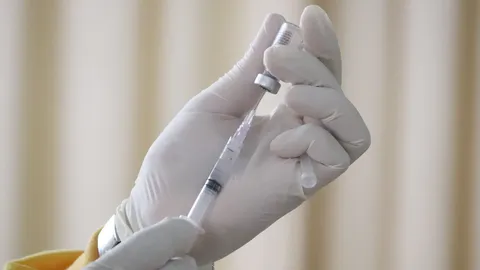 ทำความเข้าใจ "ห่วงโซ่อุปทานวัคซีนโลก" อุปสรรคสำคัญไม่ใช่แค่เรื่องภาษี