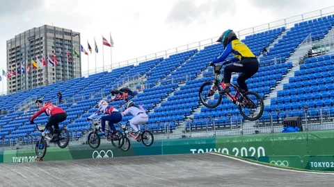 "น้องฟ้า" สู้สุดใจแม้เจ็บข้อเท้า ไม่ผ่านเข้ารอบ 16 คน BMX โอลิมปิก 2020