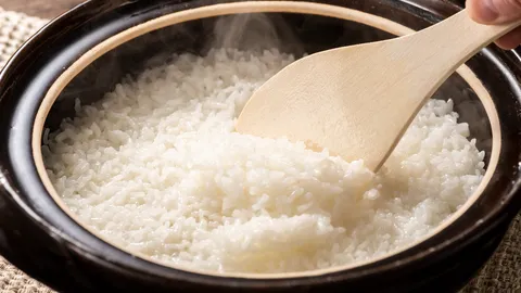 วิธีหุงข้าวญี่ปุ่นให้อร่อย เหนียวนุ่มน่ากิน ทำง่ายๆ ไม่กี่ขั้นตอน