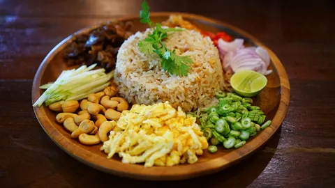 วิธีทำข้าวคลุกกะปิ สูตรอร่อยเด็ด อิ่มอร่อยแบบง่ายๆ