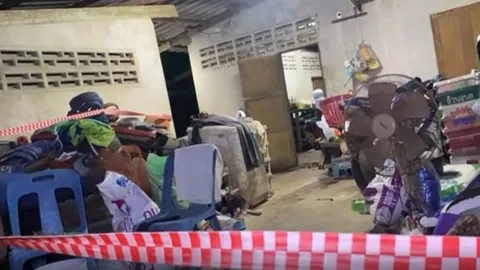 หนุ่มคลั่งบุกบ้าน คว้าอีโต้ฟันพ่อเลี้ยง-ถูกยิงสวนดับ จมเลือดคาห้องนอน