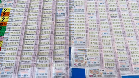 รวมเลขเด็ด 1/8/64 งวดล่าสุด บ่ายนี้เตรียมลุ้น ใครจะโชคดีถูกรางวัลที่ 1