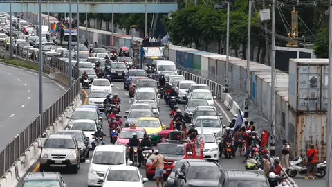 "สมบัติทัวร์" เคลื่อนขบวน ขณะ "พริษฐ์" สมทบ ประกาศทำกิจกรรมสำเร็จแล้ว