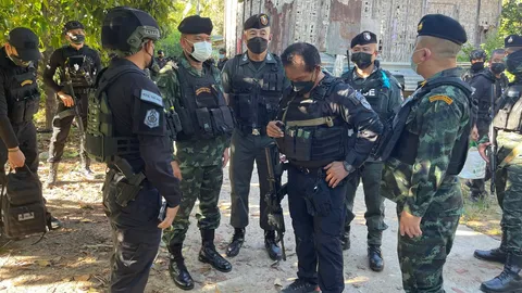 จนท.ปัตตานีปิดล้อมจับ "รอซาลี" แกนนำโจรใต้ ก่อนปะทะถูกยิงสวนดับคาที่ (คลิป)