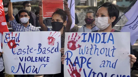 อินเดียประท้วงต่อเนื่อง แค้น ด.ญ. 9 ขวบถูกข่มขืนฆ่า บังคับฌาปนกิจศพ