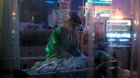 สลด ญี่ปุ่นมีผู้ป่วยโควิด เสียชีวิตคาบ้าน 84 ศพ ในช่วง 6 เดือน