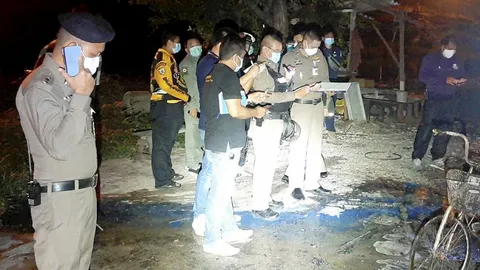 ไฟผลาญเพิงพัก ย่างชายขาด้วน สลดศพใกล้รถวีลแชร์ ชาวบ้านลุยช่วยไม่ทัน