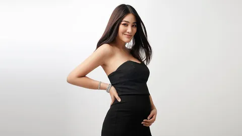 “พิตต้า ณ พัทลุง” ควงสามี “อ๊อบ-พลช” เฉลยเพศลูก พร้อมแคปชัน “Baby Boy”