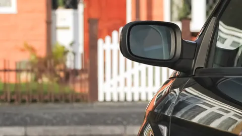 เจ้าของบ้านอนุญาตให้เข้ามาในบ้านได้ จะผิดข้อหาบุกรุกหรือไม่