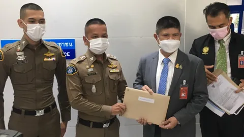 แรมโบ้ แจ้งกองปราบฯ เอาผิด ณัฐวุฒิ ปลุกระดมคาร์ม็อบทำบ้านเมืองวุ่นวาย