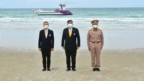 ผบ.ทร. รับเรืออเนกประสงค์ หนุนภารกิจ "หน่วยซีล" เสริมมั่นคงทางทะเล 