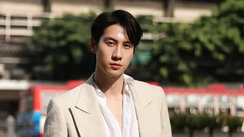 ไบร์ท แฮปปี้ กระแสตอบรับดี หลังขึ้นแท่นพระเอกเอ็มวีครั้งแรก