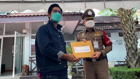 ศปปส.ร้องเอาผิดม็อบสาดสี ถามเด็กก้าวไกล ออกนอกบ้านช่วงเคอร์ฟิว ใครอนุญาต