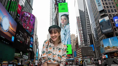 “ส้ม มารี” สุดปลื้ม ครั้งหนึ่งในชีวิตขึ้นบิลบอร์ดใจกลางนิวยอร์ก รู้สึกเกินฝัน