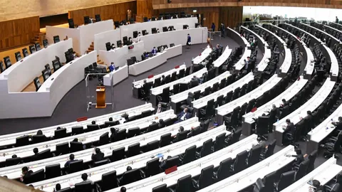 สภาโหวต 221 ต่อ 59 เสียง ผ่านงบกระทรวงทรัพย์ฯ ให้ปรับลดลงกว่า 179 ล้านบาท