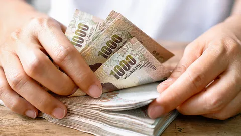 เอกชนหนุนกู้ 1 ล้านล้านต่อชีพจรคนไทย หวั่นโควิดลากยาว “เศรษฐกิจ” จมดิ่ง