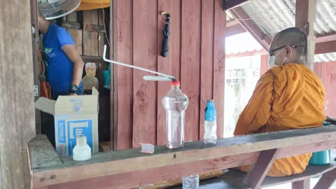 จับคากุฏิ พ่อค้ายามาบวช ไม่เลิกประพฤติชั่ว ขายทั้งยาบ้า-ไอซ์