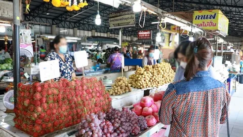 สำนักอนามัยตรวจตลาดทุก 1-2 เดือน แจกชุดตรวจ ATK, ฉีดวัคซีนโควิด-19