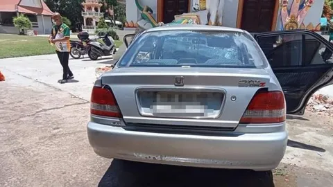 อดีต ผอ. ร.ร.สุรินทร์ ขับเก๋งแล้ววูบ รถพุ่งเข้าวัดชนพญานาคหน้าโบสถ์ตาย