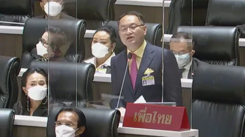 "ยุทธพงศ์" ฉายหนังเก่า ซื้ออาวุธ แขวะ "บิ๊กป้อม" บิดาเรือดำน้ำ มาตอบ (คลิป)