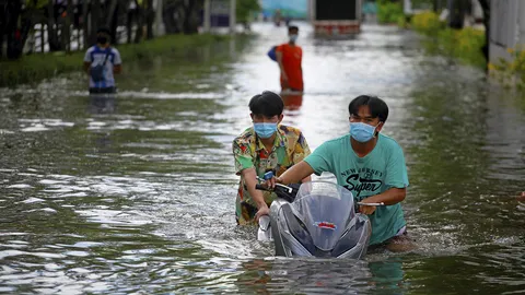 สจล.แนะแก้น้ำท่วมบางปู พื้นที่ต่ำเป็นแอ่งกระทะ-หาพื้นที่เอกชนรองรับน้ำ