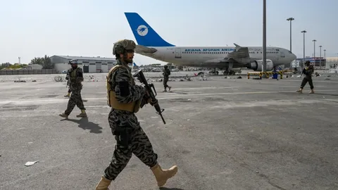 อัฟกานิสถานเปิดสนามบินคาบูล เริ่มต้นเที่ยวบินในประเทศ