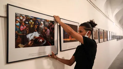 ช่างภาพพม่าคว้ารางวัลในฝรั่งเศส ด้วยภาพถ่ายการชุมนุม