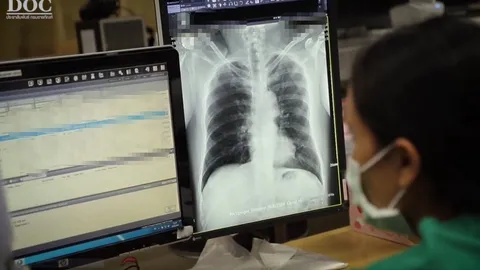 ผู้ต้องขังการเมืองติดโควิดดีขึ้นมาก ฟ้ากลับเรือนจำ เพนกวินยังรอพักฟื้น