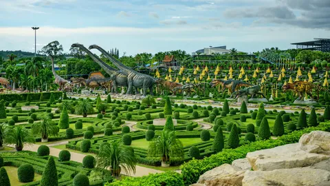 สวนนงนุช พัทยา เปิดบริการแล้ว นักท่องเที่ยวฉีดวัคซีนโควิด 2 เข็มเข้าฟรี