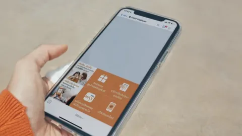 รอบรั้วการตลาด : FWD ส่งแคมเปญความสุข เล่าเรื่อง Digital Service