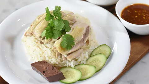 “เสรีทอง” สานตำนาน  ความอร่อย 45 ปี