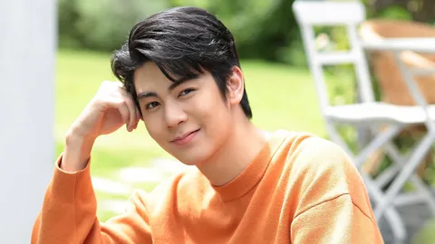 “ริว” ไม่แคร์รักต่างวัย เผยเครียดจัดถอดเสื้อผ้าใน “พฤษภา-ธันวา รักแท้แค่เกิดก่อน”