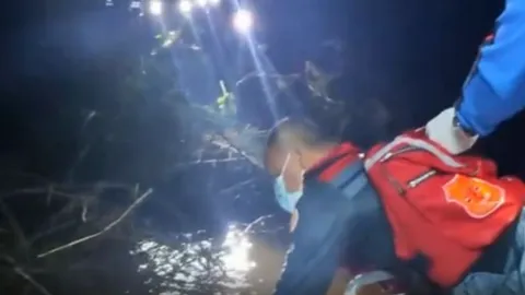 พบแล้ว สาวลื่นตกฝาย-ถูกน้ำพัดหายที่เพชรบูรณ์ สลดเป็นศพห่างจุดจม 100 ม.