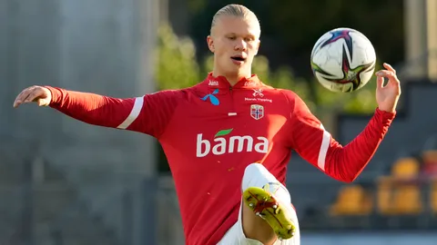 แข้งยิบรอลตาร์เผยเหตุเมินแลกเสื้อ "ฮาแลนด์" หลังเกมคัดบอลโลก