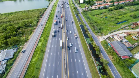 เคาะสร้างทางด่วนเชื่อมรถไฟ 10 เส้นทาง นำร่อง 4 โครงการ