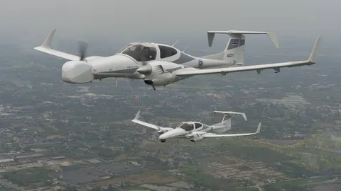 "กองบิน 4" จัดเครื่อง DA-42 บินถ่ายภาพทางอากาศ ติดตามสถานการณ์น้ำ