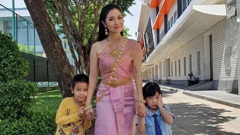 คุณแม่สายข่าว “ปุ้ม-บี” แชร์ประสบการณ์รับมือลูกเรียนออนไลน์