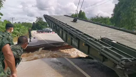 วิเชียรบุรีน้ำท่วมเดือดร้อนกว่า 2 พันหลัง ถนนสระบุรี-หล่มสัก ไปไม่ได้