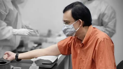 กวาง กมลชนก เผยข้อมูล น็อต นุติ ภูมิตกหลังฉีดวัคซีนเข็ม 2 ได้ 1 เดือน